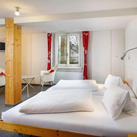 Hirschen - Village Hotel 3*