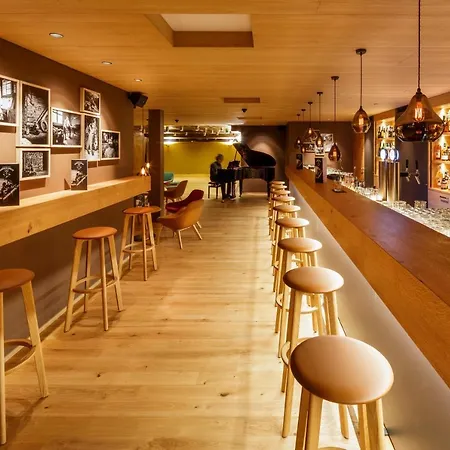 Hotel Hirschen - Village