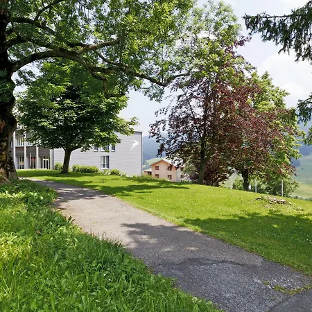 Hotel Hirschen - Village