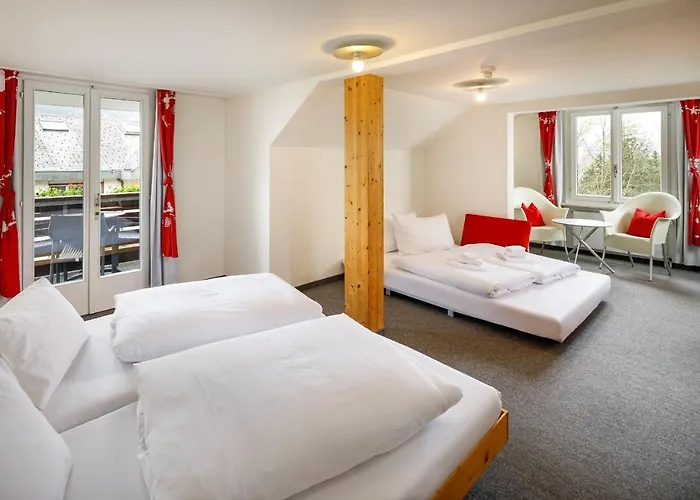 Hirschen - Village Hotel 3*