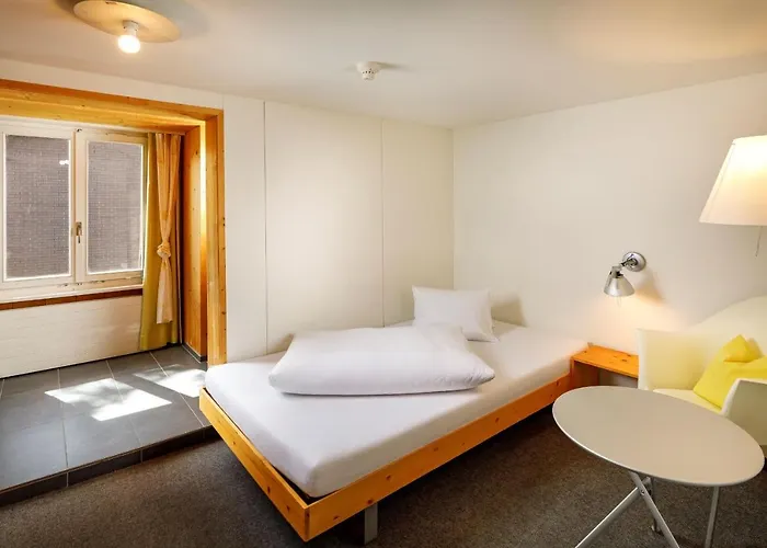 Hirschen - Village Hotel 3*