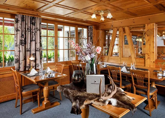 Hotel Hirschen - Village