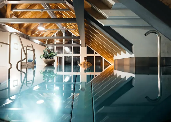 Hirschen - Village Hotel