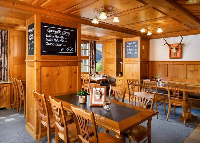 Hotel Hirschen - Village