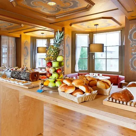 Hotel Hirschen - Village 3*