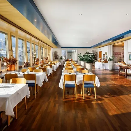 Hirschen - Village Hotel 3*