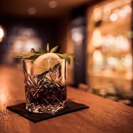 Hotel Hirschen - Village 3*