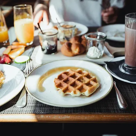 Hirschen - Village Hotel