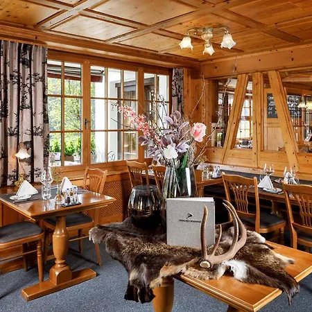 酒店 Hirschen - Village