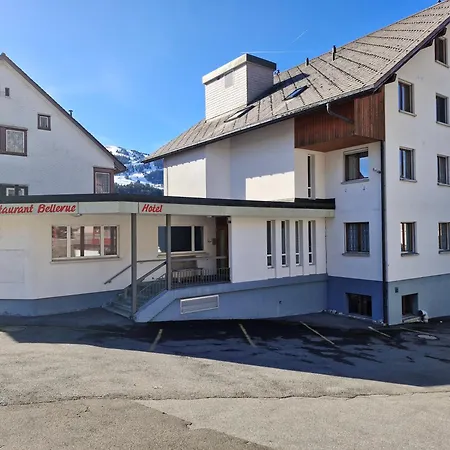 Hirschen - Village Hotel