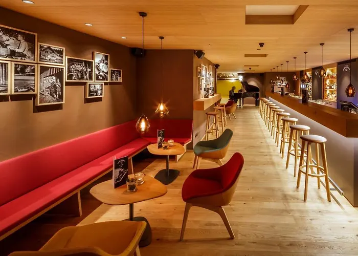 Hirschen - Village 3*